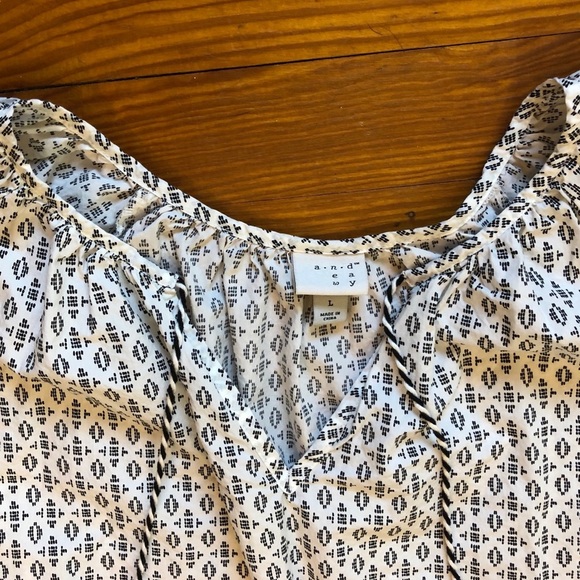 A New Day Peasant Blouse - Picture 4 of 6